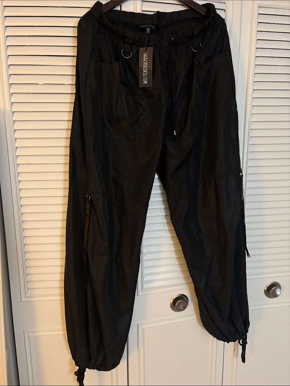 Dolls Kill - sz XL - Silky Black Parachute Cargo Pants -